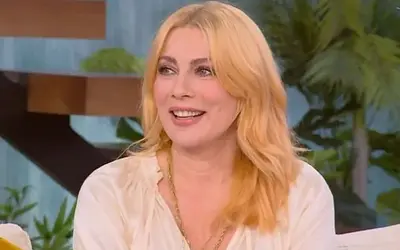 Σμαράγδα Καρύδη: Αποκαλύψεις για το επετειακό "Στο Παρά Πέντε"!