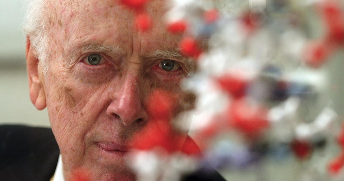 Τζέιμς Γουάτσον: Ο νομπελίστας που έριξε φως στο DNA, πέθανε στα 97 του