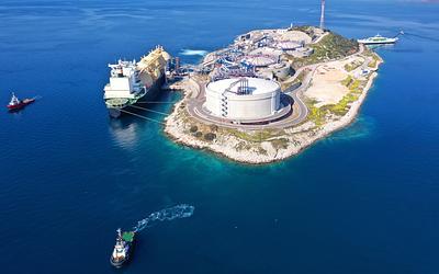 Ενεργειακή συμφωνία Ελλάδας-ΗΠΑ: Νέο κεφάλαιο για το LNG στην Ευρώπη