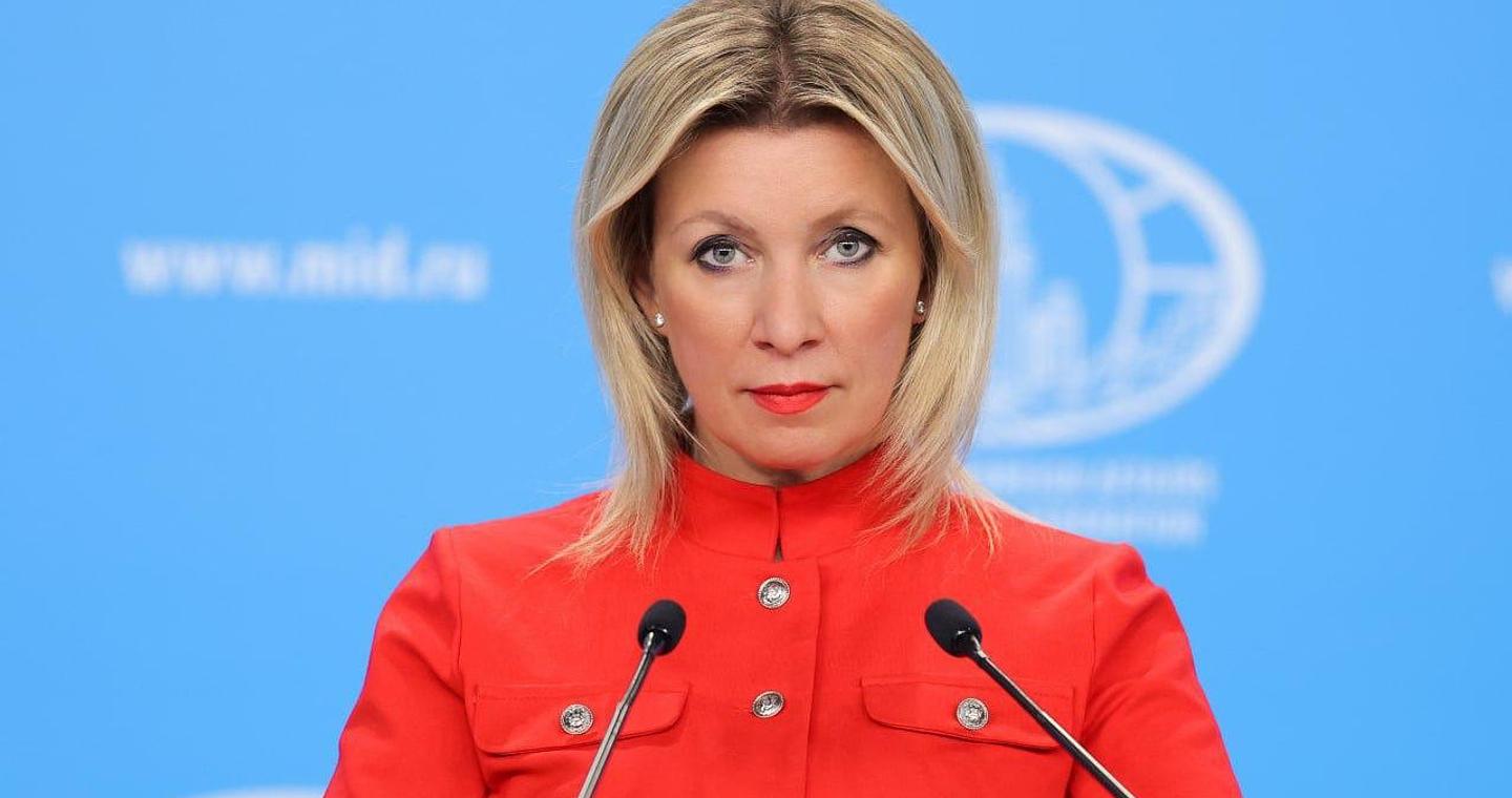 Ειρωνίες Ζαχάροβα για την Ιταλία: «Θα καταρρεύσει ολόκληρη, από την οικονομία έως τους πύργους»