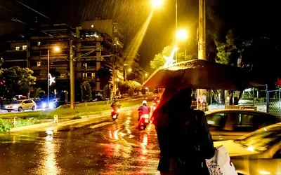 Έκτακτο δελτίο καιρού: Έρχονται ισχυρές καταιγίδες και πτώση της θερμοκρασίας!