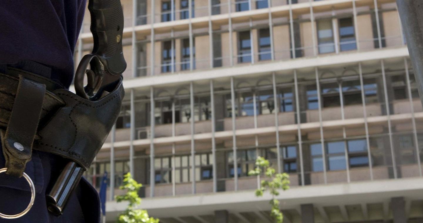 Θεσσαλονίκη: Συνελήφθη υπάλληλος ελεγκτικής Αρχής του Δημοσίου για χρηματισμό -Ζήτησε 4.000 ευρώ και κινητό