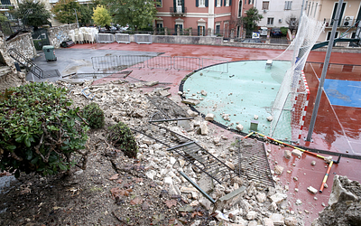 Κέρκυρα: Κατέρρευση τοιχίου και ζημιές από την κακοκαιρία!