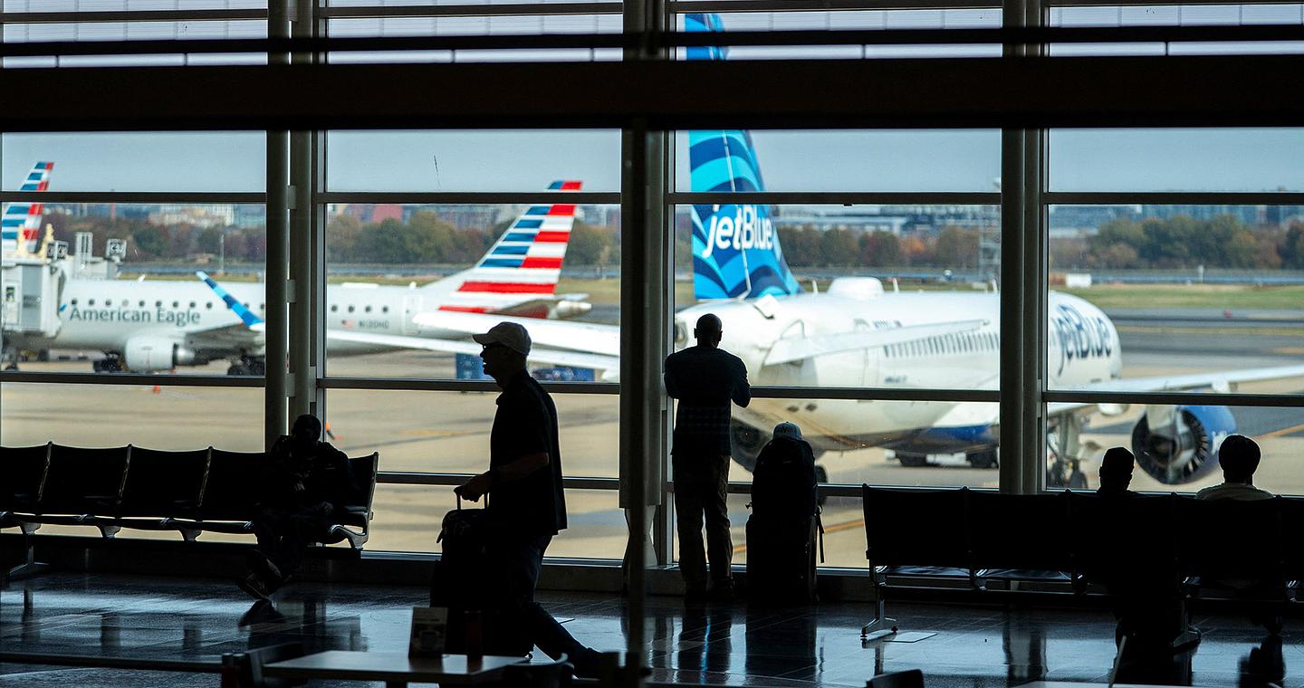 Δημοσιονομική παράλυση στις ΗΠΑ: Πάνω από 1.000 πτήσεις ακυρώθηκαν, χιλιάδες καθυστερήσεις