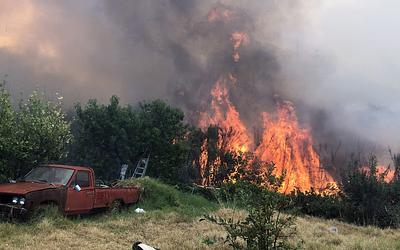 Φωτιά στην Πάτρα: Εκκενώνονται Μπάλας και Δραγώλενα μέσω 112!
