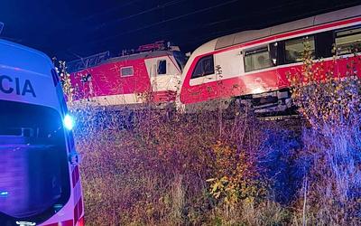 Σύγκρουση τρένων στη Σλοβακία: Δεκάδες τραυματίες, φόβοι και ανησυχία