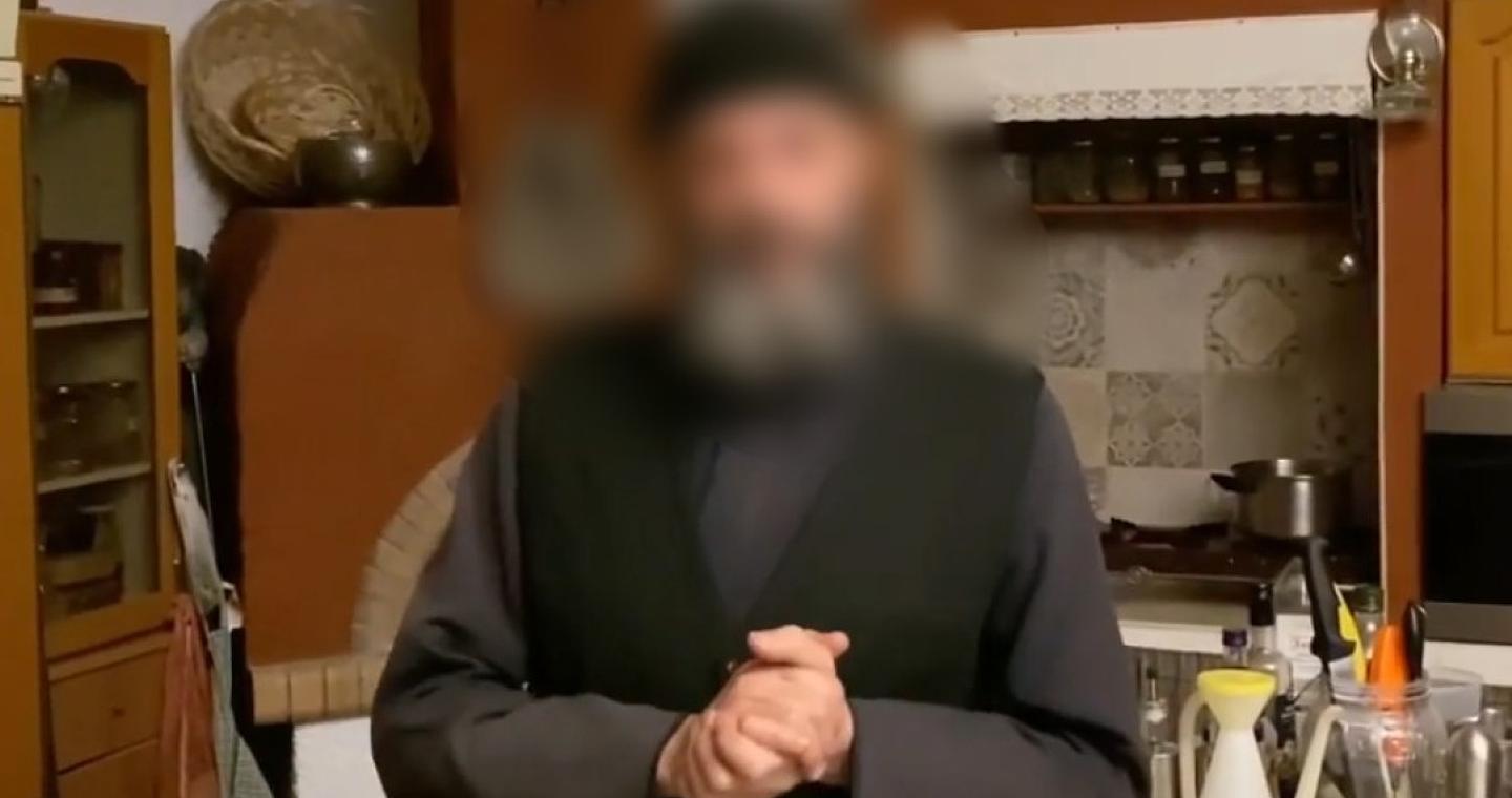 Οκτώ συλλήψεις για διακίνηση ναρκωτικών, ανάμεσά τους ιερέας πρώην μοντέλο και youtuber