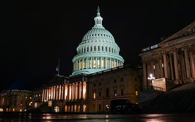 Αδιέξοδο στις ΗΠΑ: Επιστροφή στην κανονικότητα με εμφύλιο στους Δημοκρατικούς;