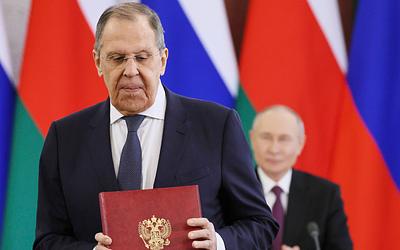 Σενάρια για Λαβρόφ: Είναι σε δυσμένεια μετά την ακύρωση της συνάντησης Πούτιν-Τραμπ;