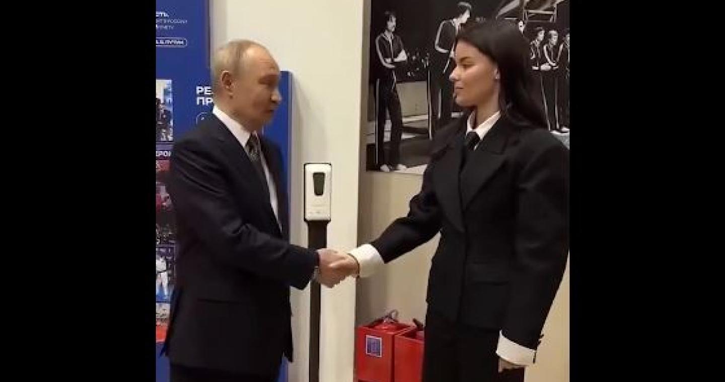 Νέες θεωρίες για την υγεία του Πούτιν - Οι εικόνες με τις διογκωμένες φλέβες - Δείτε βίντεο