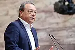 Ένταση στην Αλεξανδρούπολη: Ο πρωθυπουργός και η "πίσω πόρτα"