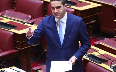 Χρονοκόφτης στη Βουλή: Ποιος βουλευτής "έφαγε" την πρώτη καμπάνα;