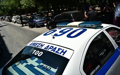 Ηλεία: Συνελήφθη επ' αυτοφώρω για κλοπή 150.000€ και χιλιάδων δολαρίων!