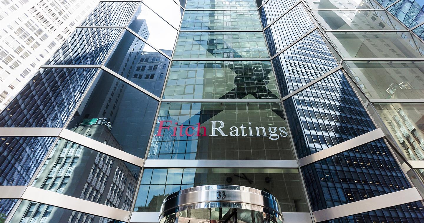 Θετικό σήμα από Fitch Ratings ενόψει της αξιολόγησης την Παρασκευή