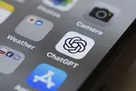 Αποκαλύπτεται: Τι συζητούν οι χρήστες με το ChatGPT και πώς αντιδρά