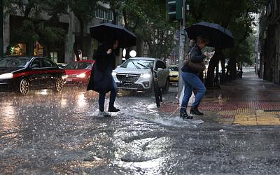 Κακοκαιρία: Εφιάλτης σε δρόμους, εγκλωβισμοί και καταστροφές σε όλη τη χώρα!