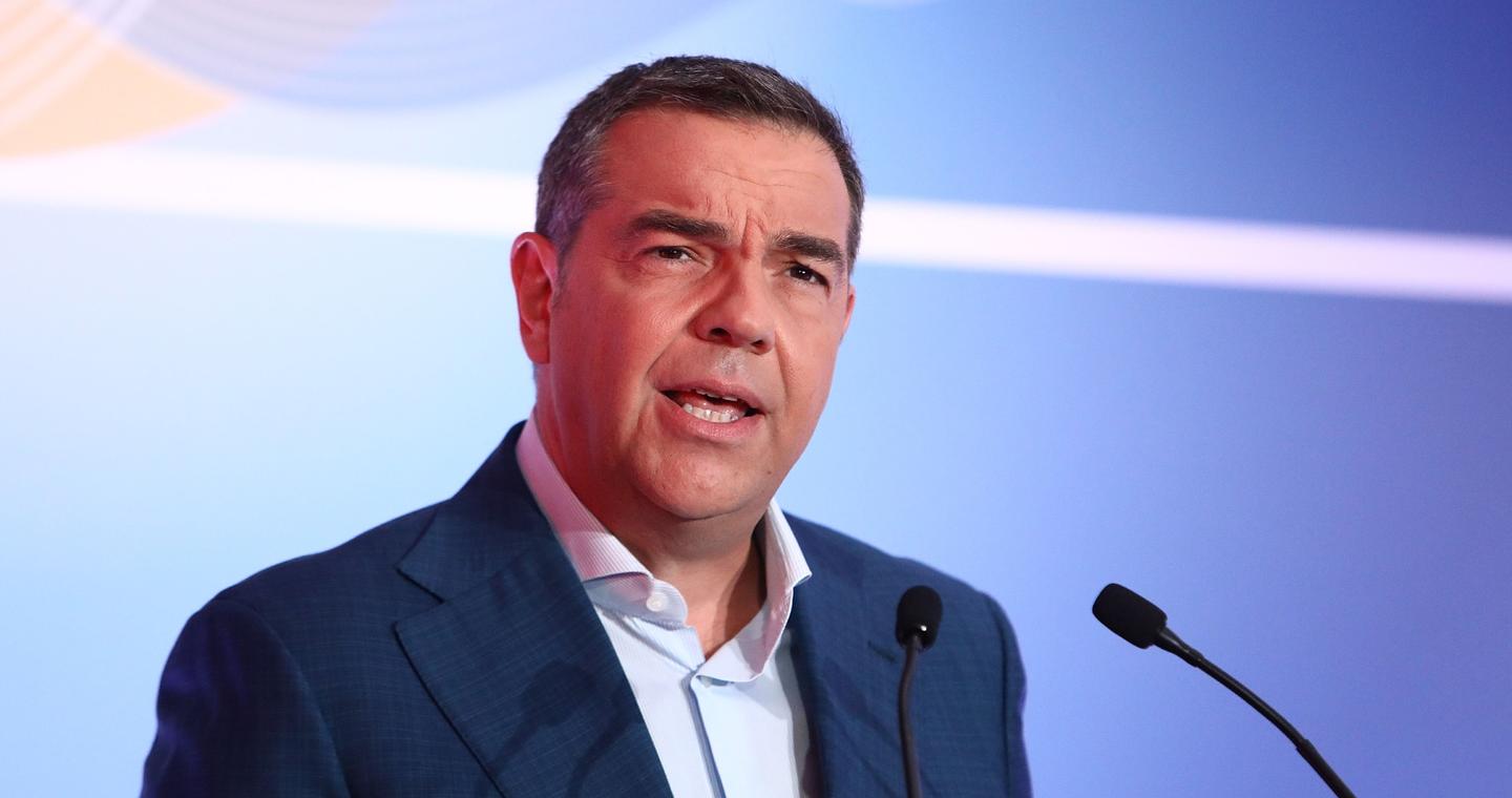 Τσίπρας: Η Ιθάκη είναι σαν τον σοσιαλισμό, όσο πηγαίνεις προς τα εκεί, τόσο απομακρύνεται