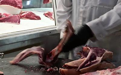 Κόκκινος συναγερμός! Η τιμή του κρέατος «έκαψε» τον Οκτώβριο