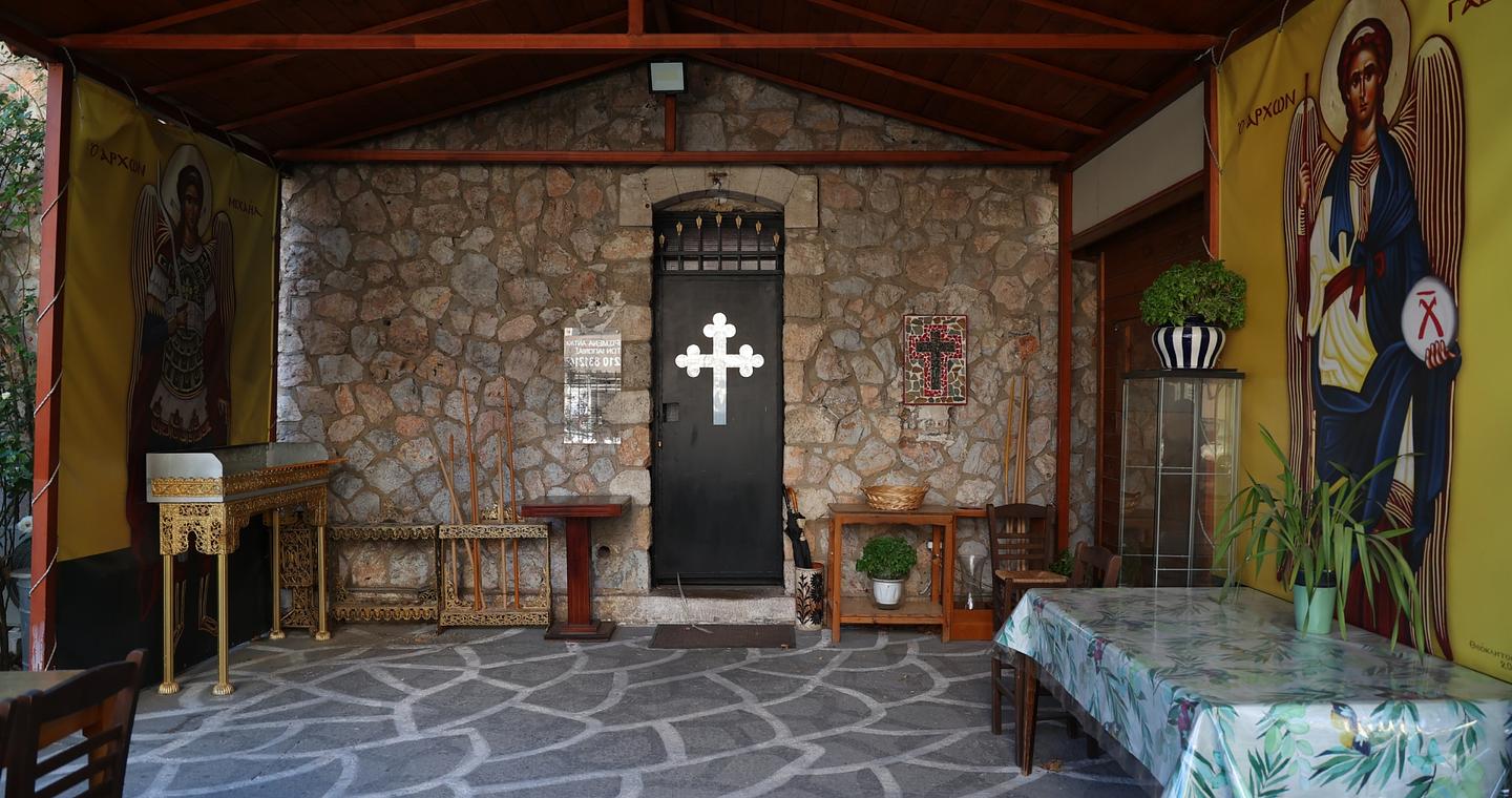 Πώς δρούσε το κύκλωμα ναρκωτικών με τους τρεις ιερείς – Τα συσσίτια και οι κωδικές ονομασίες