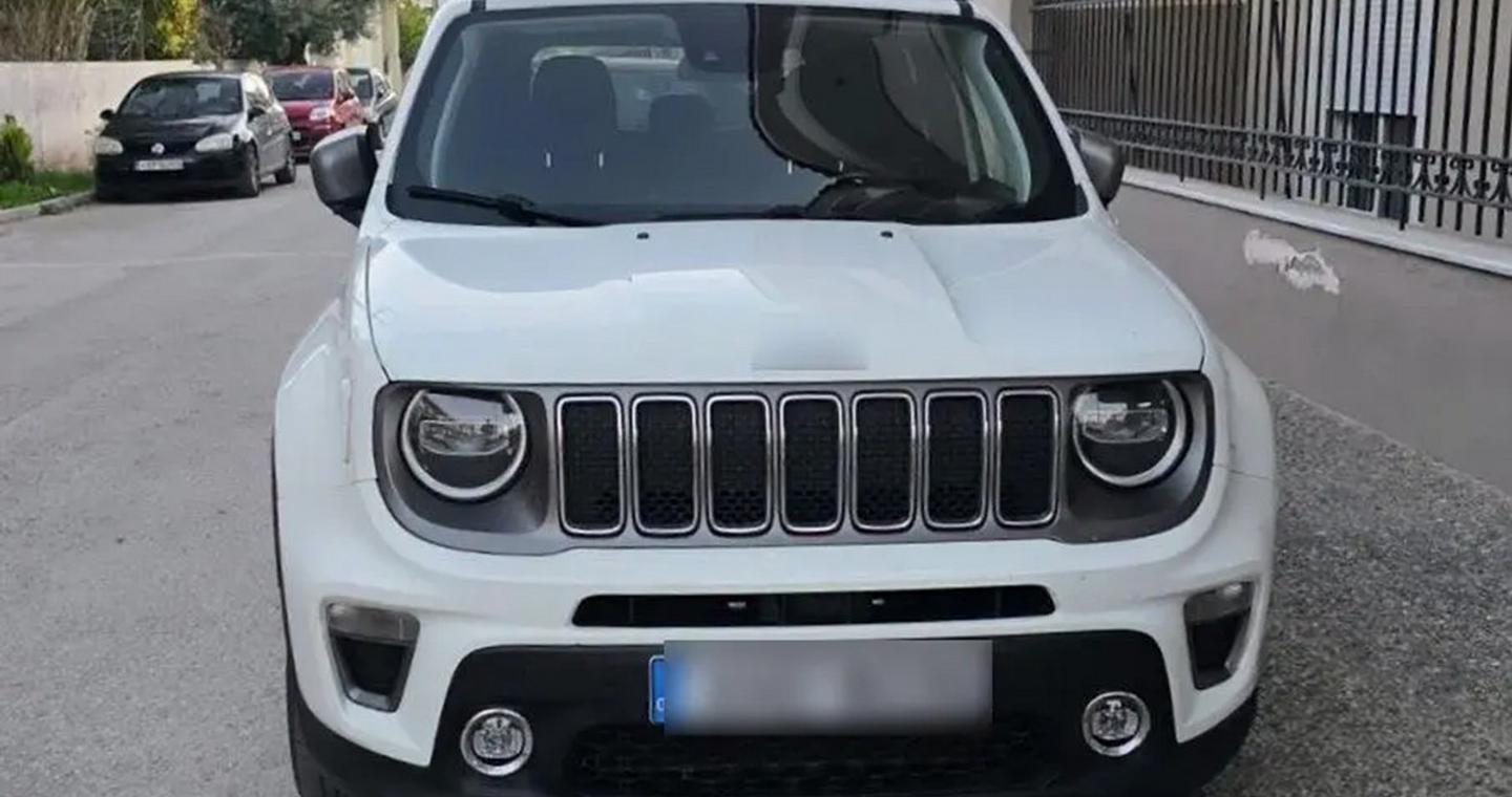 Κύκλωμα εξαπατούσε ασφαλιστικές με ψεύτικες κλοπές, πάνω από 1 εκατ. ευρώ το κέρδος – 10 συλλήψεις σε Αττική και Τύρναβο