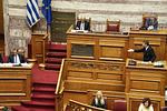 Ανδρουλάκης εναντίον Μητσοτάκη στη Βουλή: «Βομβαρδισμός» για ακρίβεια και χρέη!