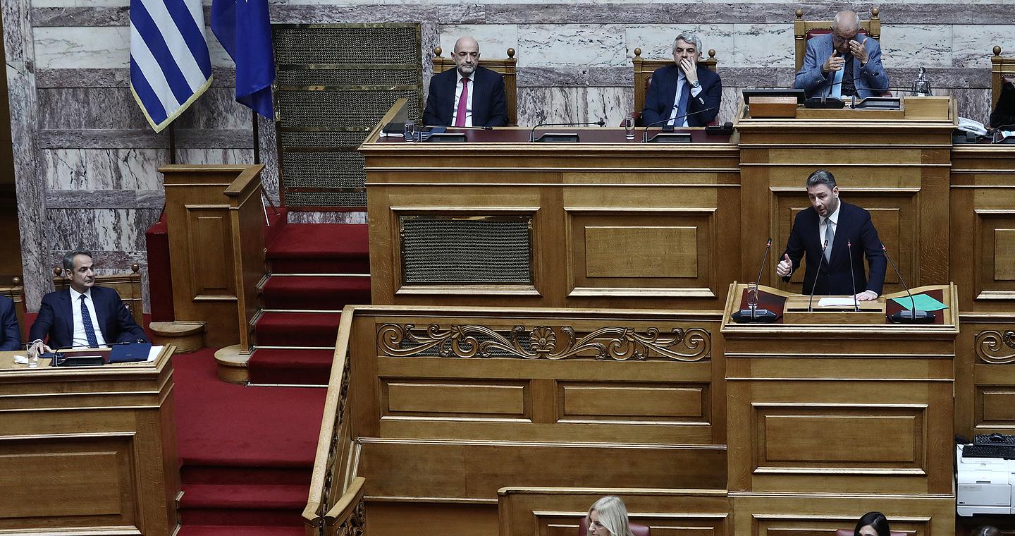 Βουλή: Μετωπική Μητσοτάκη – Ανδρουλάκη για την ακρίβεια