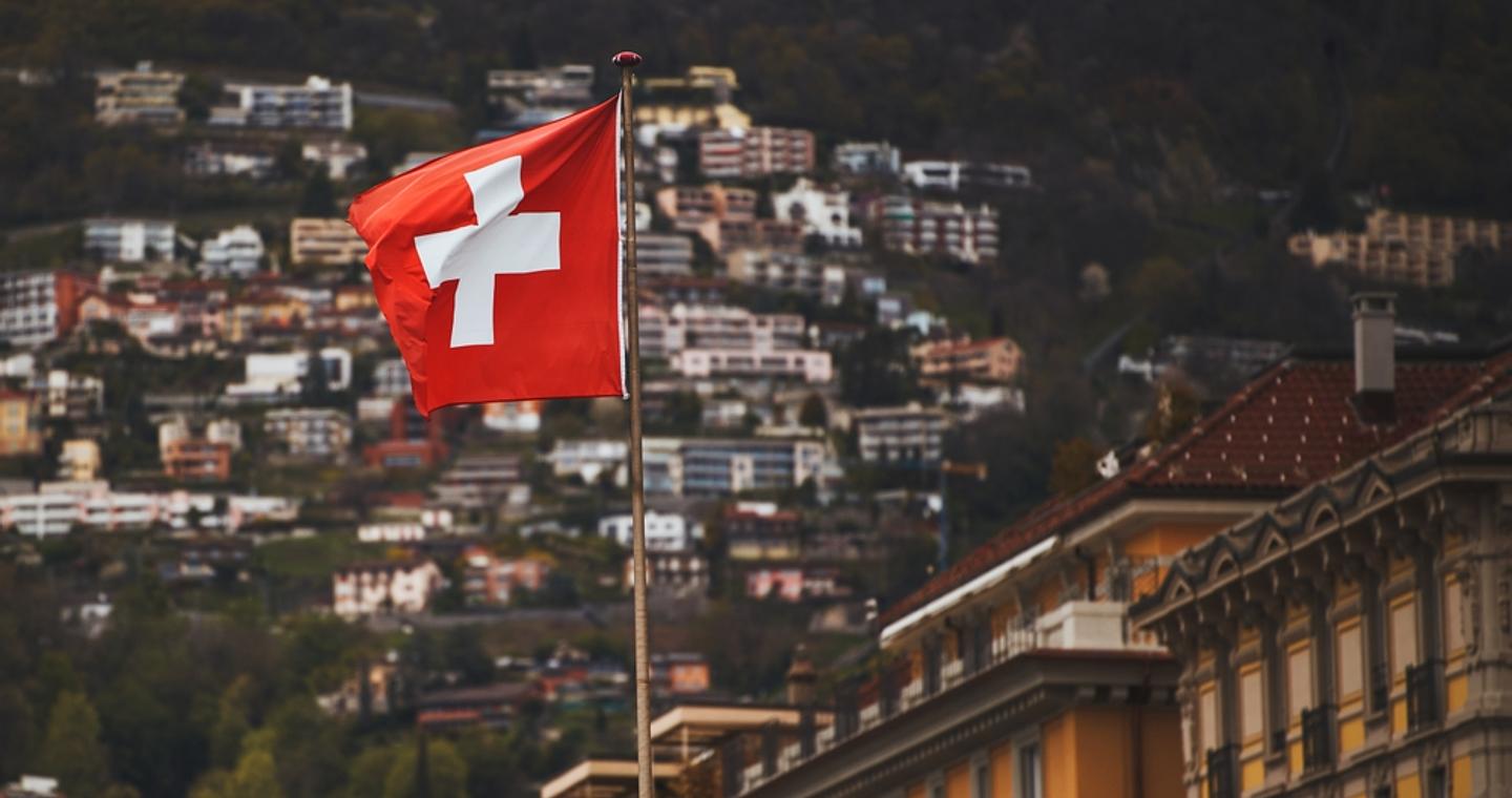 Ελβετία: Δέσμευση για επενδύσεις 200 δισ. δολαρίων στις ΗΠΑ