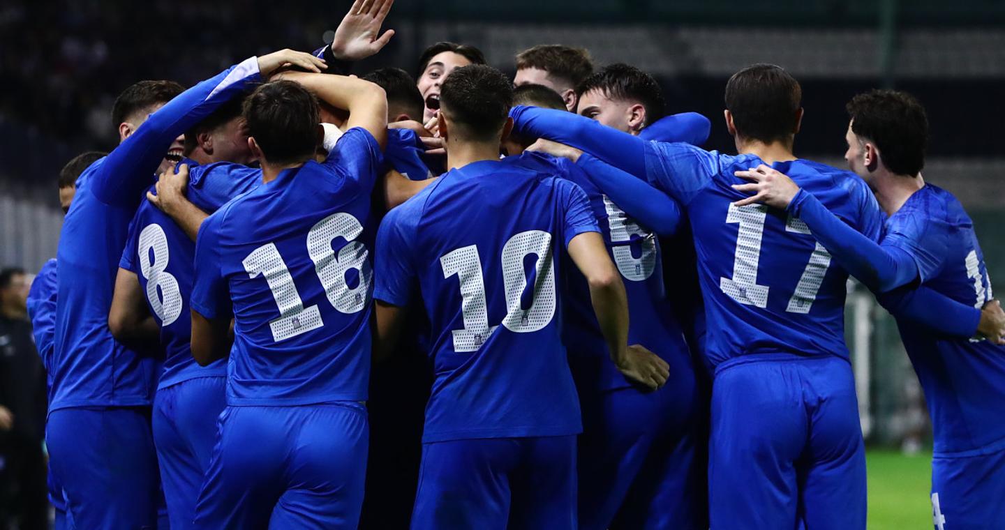 Τρένο η Εθνική Ελπίδων, κατάπιε και τη Γεωργία και συνεχίζει με το απόλυτο