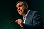Άγρια κόντρα Τσίπρα-Μητσοτάκη: «Φοβάται την Ιθάκη και τους… Κύκλωπες!»