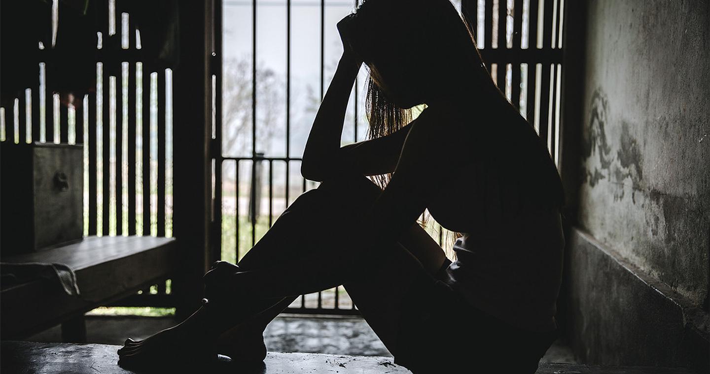 Παπάς έσωσε 15χρονη στο Βόλο: Την κακοποιούσε ο πατέρας της και απειλούσε να τη σκοτώσει αν μιλήσει