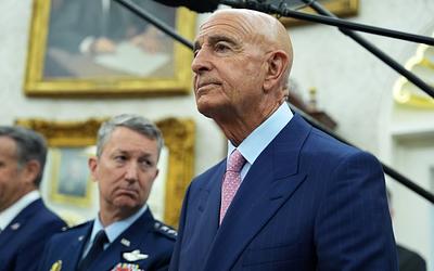 Σκάνδαλο Επστάιν: Αίτημα για φωτογραφίες με παιδί σε φίλο του Τραμπ