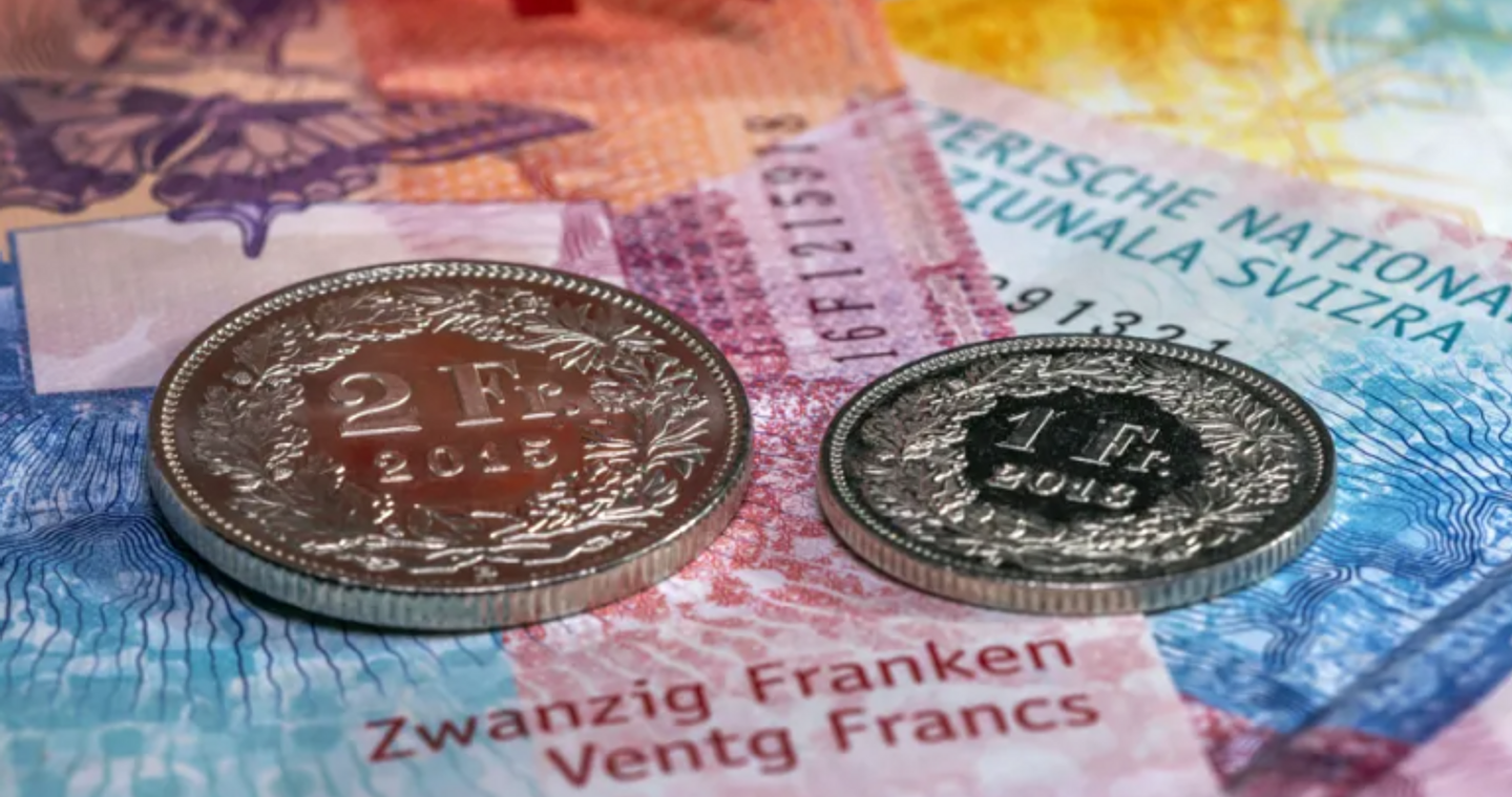 Ελβετία: Επενδύσεις 200 δισ. δολαρίων στις ΗΠΑ σε αντάλλαγμα για τη μείωση των δασμών στο 15%