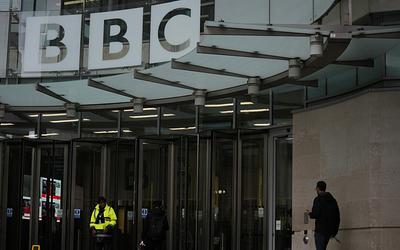 Τραμπ εναντίον BBC: Ετοιμάζει μήνυση δισεκατομμυρίων για μονταρισμένη ομιλία!