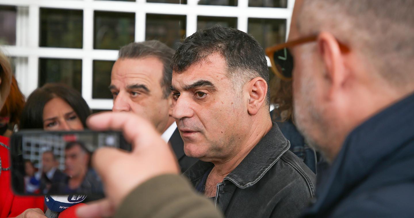 Βαξεβάνης για Τσίπρα: Ξέρει πού μένω, ας στείλει να με συλλάβουν