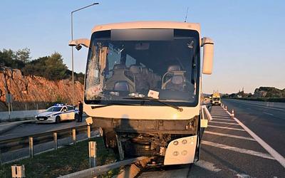 Τροχαίο στην Υλίκη: Εκτός κινδύνου οι επιβάτες του τουριστικού λεωφορείου