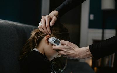 Έρχεται βαρύτερη γρίπη: Συναγερμός για έξαρση και εμβολιασμό!