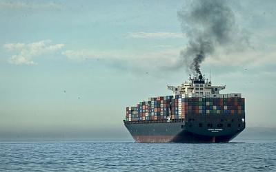 Τι συμβαίνει με τους δασμούς Τραμπ; Οικονομία, εκλογές και αντιδράσεις