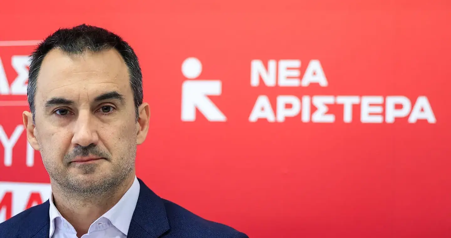 Επιμένει ο Χαρίτσης για προσφυγή στη βάση του κόμματος