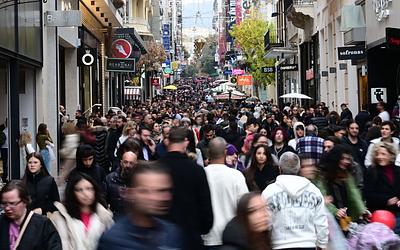 Μισθοί στην Ελλάδα: Ανάσα για τους νέους, «παγίδα» για τους παλαιότερους;