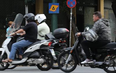 Αποκαλύφθηκαν! Έλεγχοι για Κράνη: Πόσοι Έλληνες Αγνοούν τους Κανόνες;
