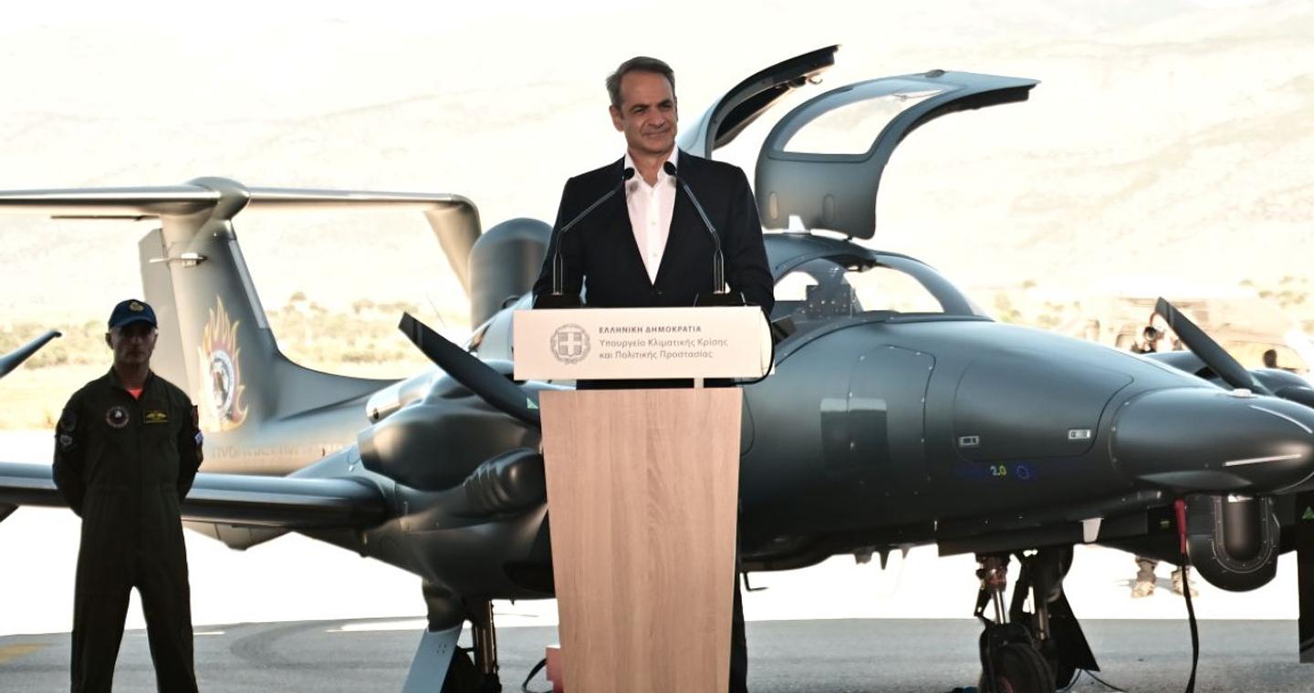 Αυτά είναι τα 3 υπερσύγχρονα αεροσκάφη της Πυροσβεστικής - Δείτε φωτογραφίες