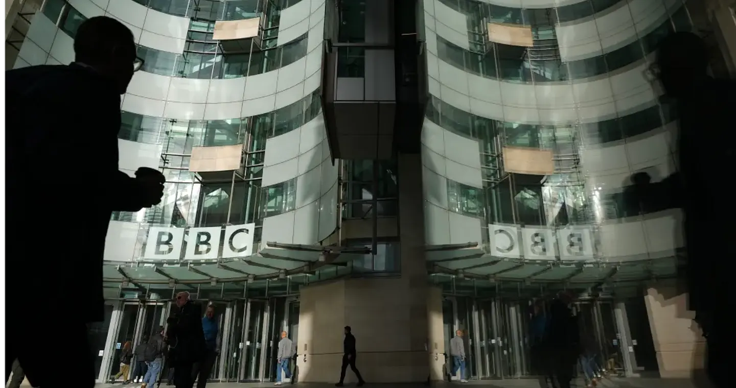 Ασταμάτητη η κρίση στο BBC, νέα καταγγελία για μοντάζ