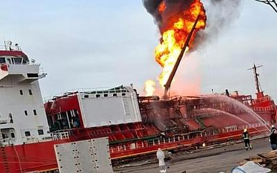 Ρωσικός πύραυλος χτύπησε τουρκικό πλοίο στην Οδησσό: Φόβοι για έκρηξη!