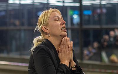 Τέλος στην απεργία πείνας της μητέρας θύματος στο Νόβι Σαντ