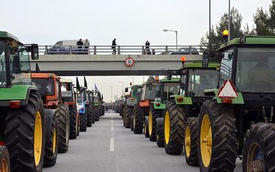 Φωτιά στα χωράφια: Αγρότες ετοιμάζουν πανελλαδικά μπλόκα!