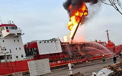 Ρωσικό χτύπημα σε τουρκικό δεξαμενόπλοιο στην Ουκρανία: Εκκενώθηκε χωριό στη Ρουμανία!