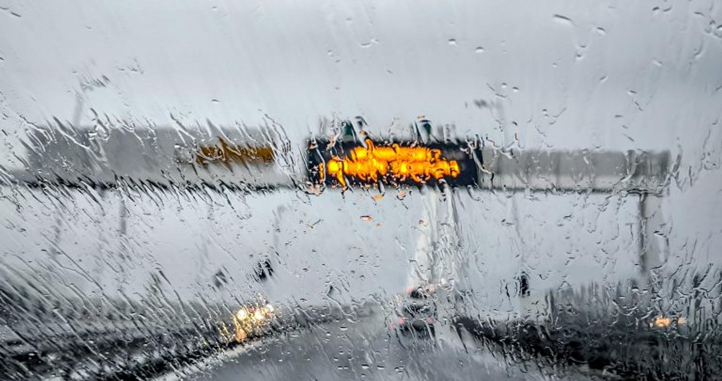 Καιρός: Σε ισχύ το έκτακτο δελτίο επιδείνωσης – Ισχυρές βροχές και καταιγίδες σήμερα Τετάρτη (19/11) – Ποιες περιοχές θα πλήξουν