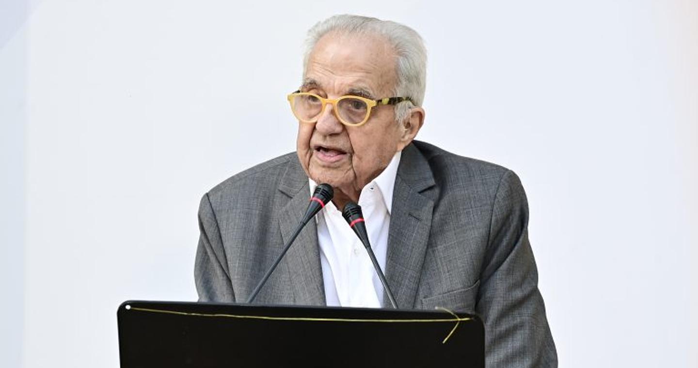 Την Πέμπτη το μεσημέρι στο Πάρκο Ελευθερίας η πολιτική κηδεία του Αλέκου Φλαμπουράρη