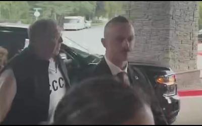 Λαβρόφ στην Αλάσκα με φούτερ «ΕΣΣΔ»: «Δεν κάνουμε προβλέψεις»