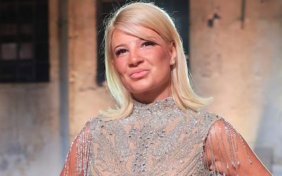 Η Φαίη Σκορδά έγινε μοντέλο: Εντυπωσίασε στην Athens Fashion Week!